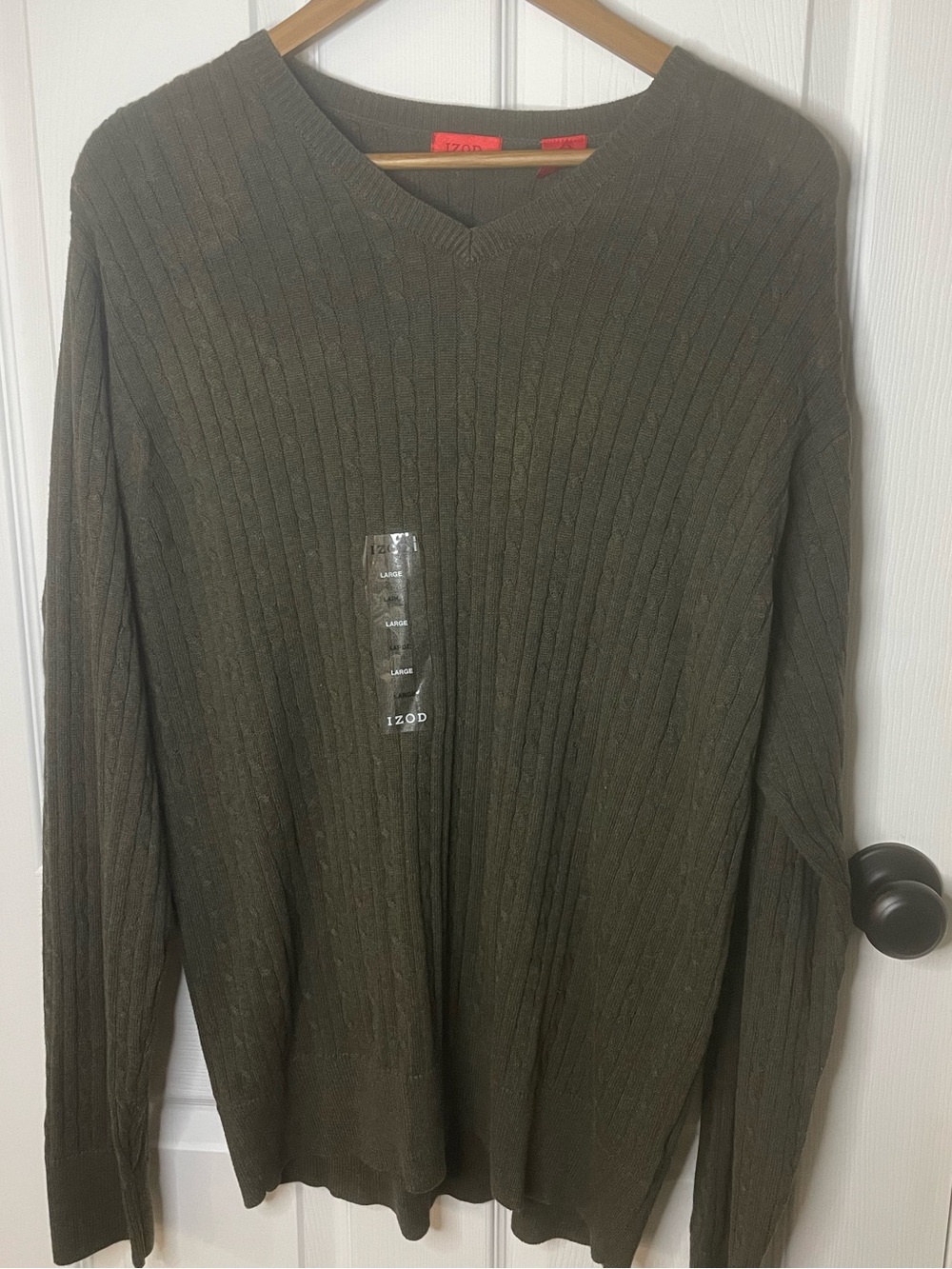 NWT cable knit sweater v-neck olive green size L Izod